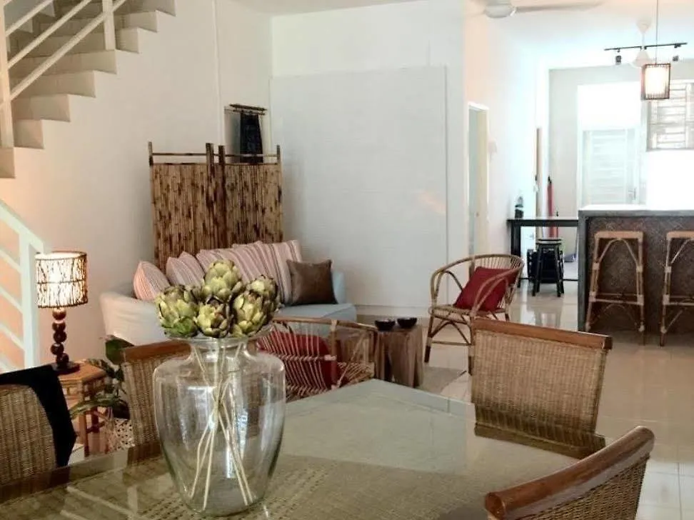 Balik Pulau Booklodge B&B Балик-Пулау